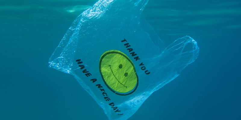 Kierrättämätön muovi tarvitsee hintalapun